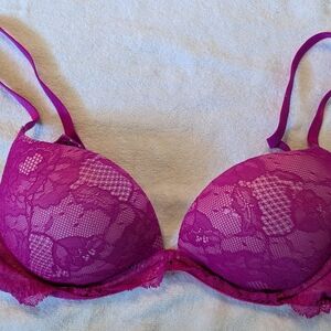 Victoria's Secret Fuchsia Lace Push-Up Bra